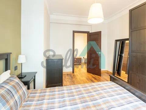 Piso de 126 m² en Oviedo