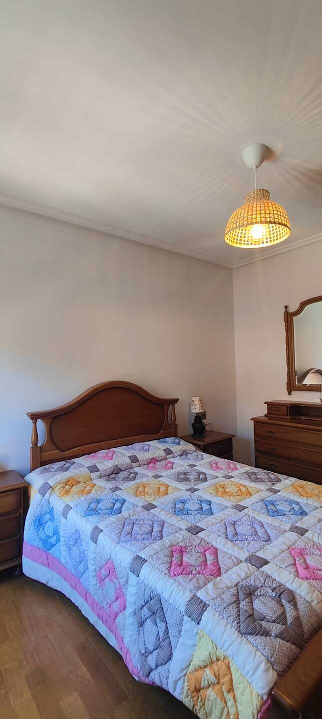 Piso de 82 m² en Oviedo