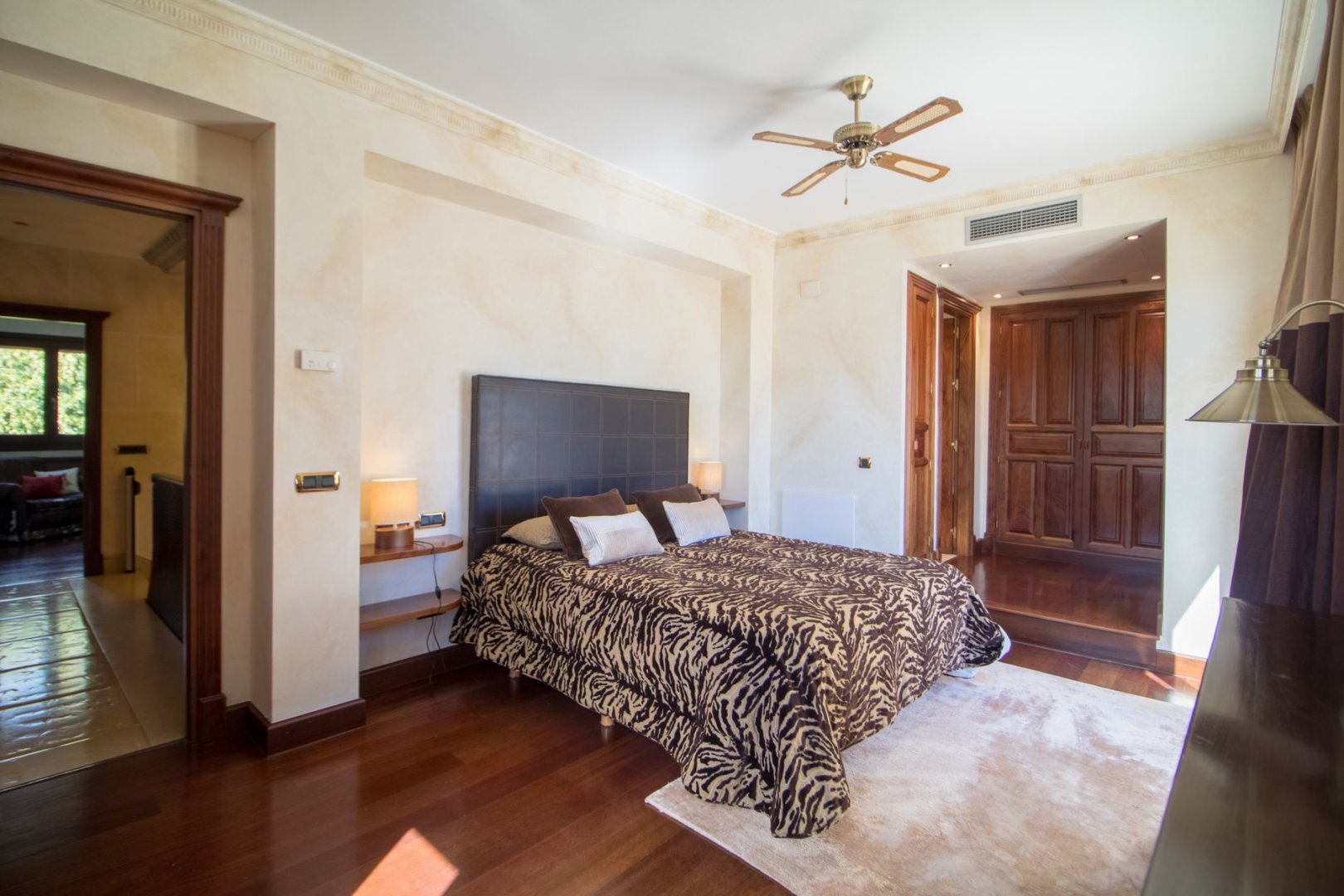 Haus 582 m² in Marbella