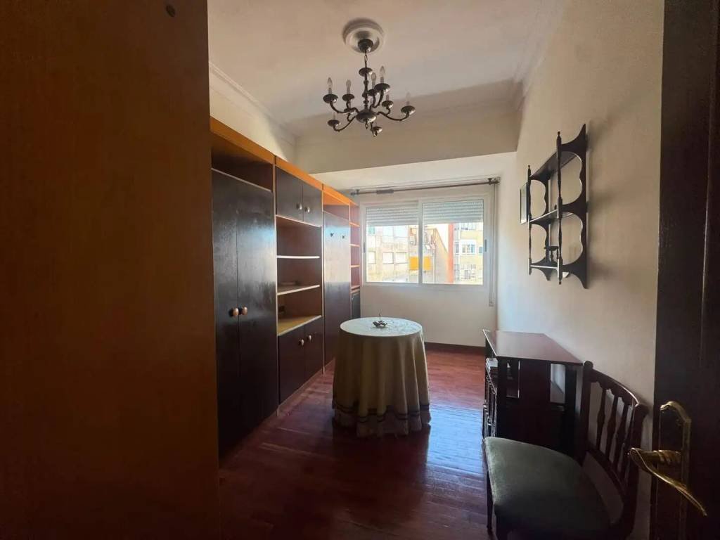 Piso de 121 m² en Ourense