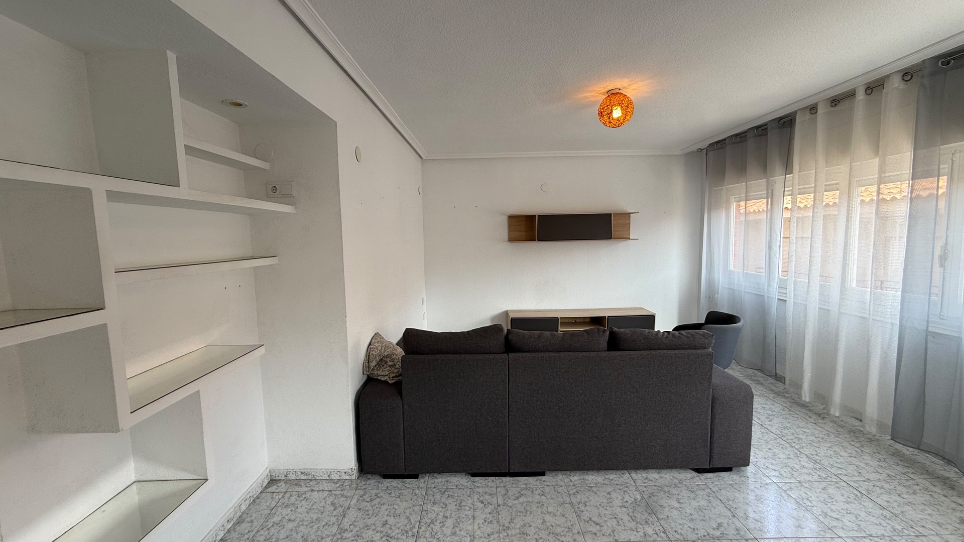 Piso de 80 m² en Sax