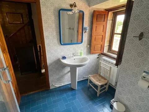 Casa de 213 m² en Espinosa de los Monteros