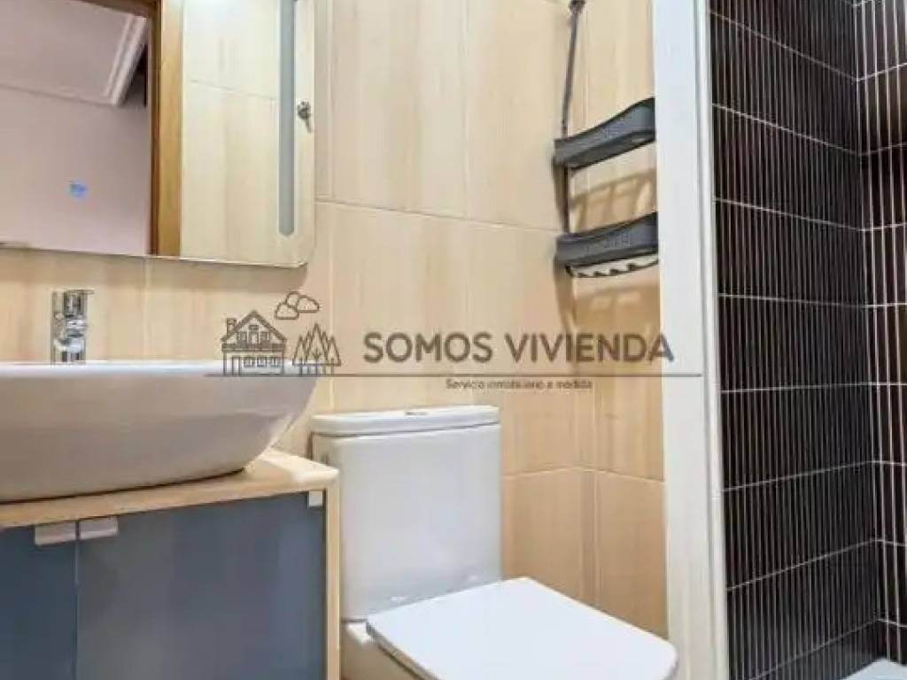 Piso de 95 m² en Ourense