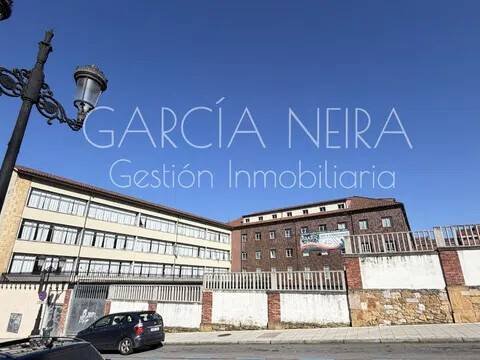 Piso de 78 m² en Oviedo