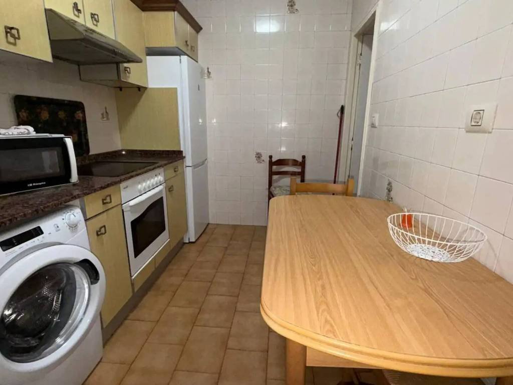 Piso de 80 m² en Ourense