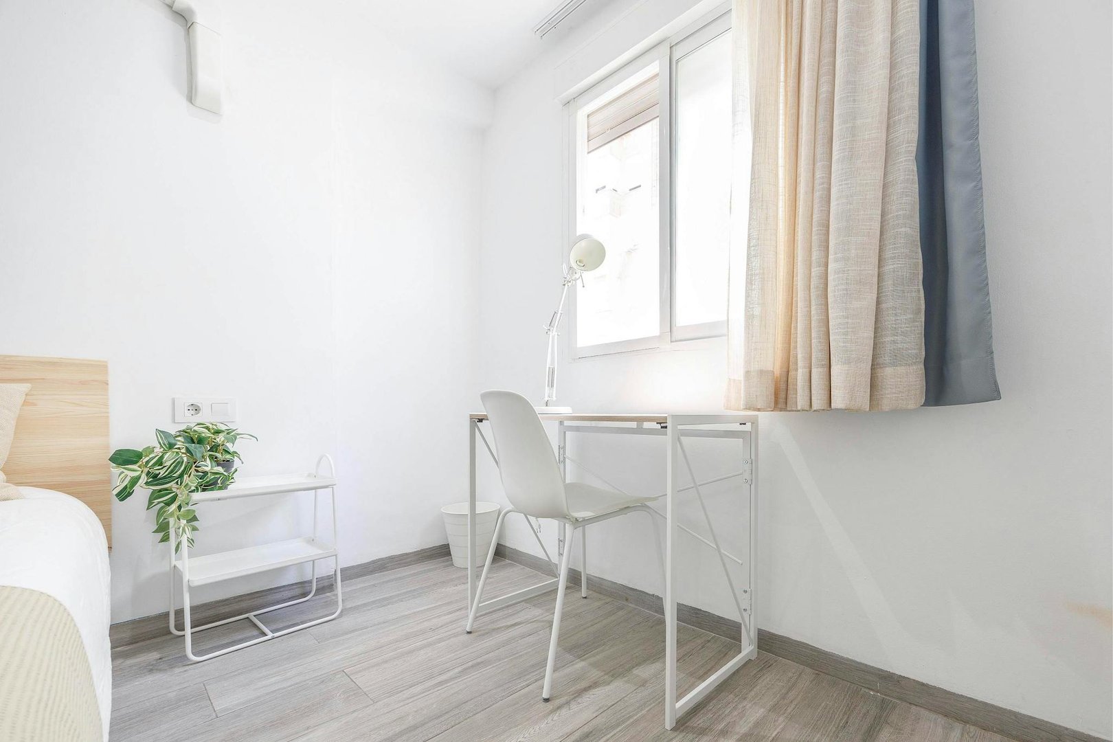 Chambre à louer, Valence