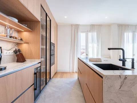 Wohnung 161 m² in Madrid