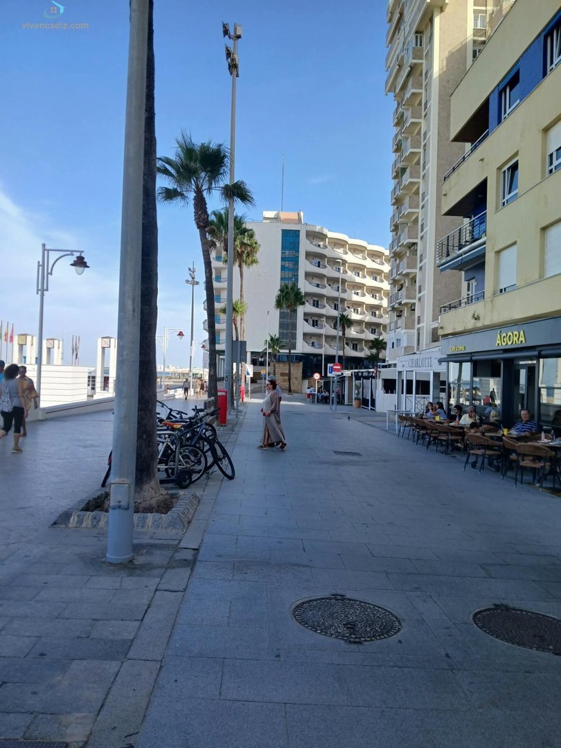Piso de 63 m² en Cádiz
