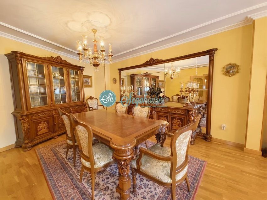 Piso de 200 m² en Segovia