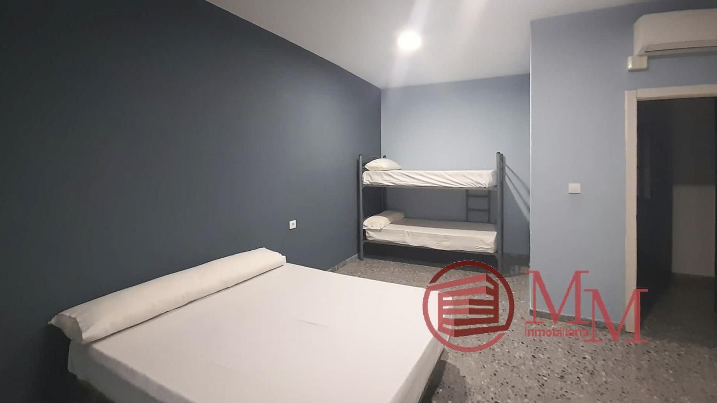 Casa de 400 m² a Còrdova