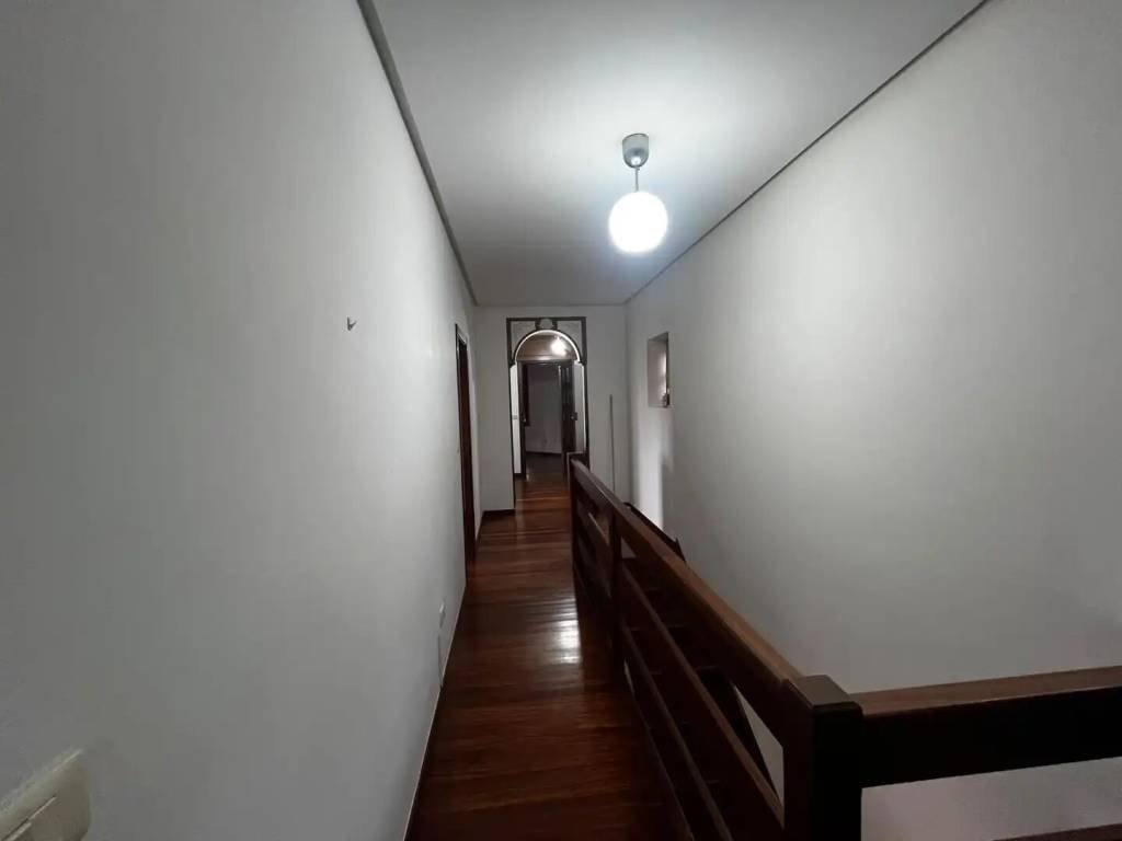 Casa de 180 m² a San Cibrao das Viñas