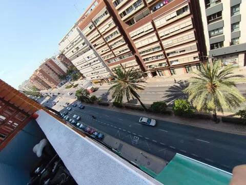 Zimmer 190 m², Valencia