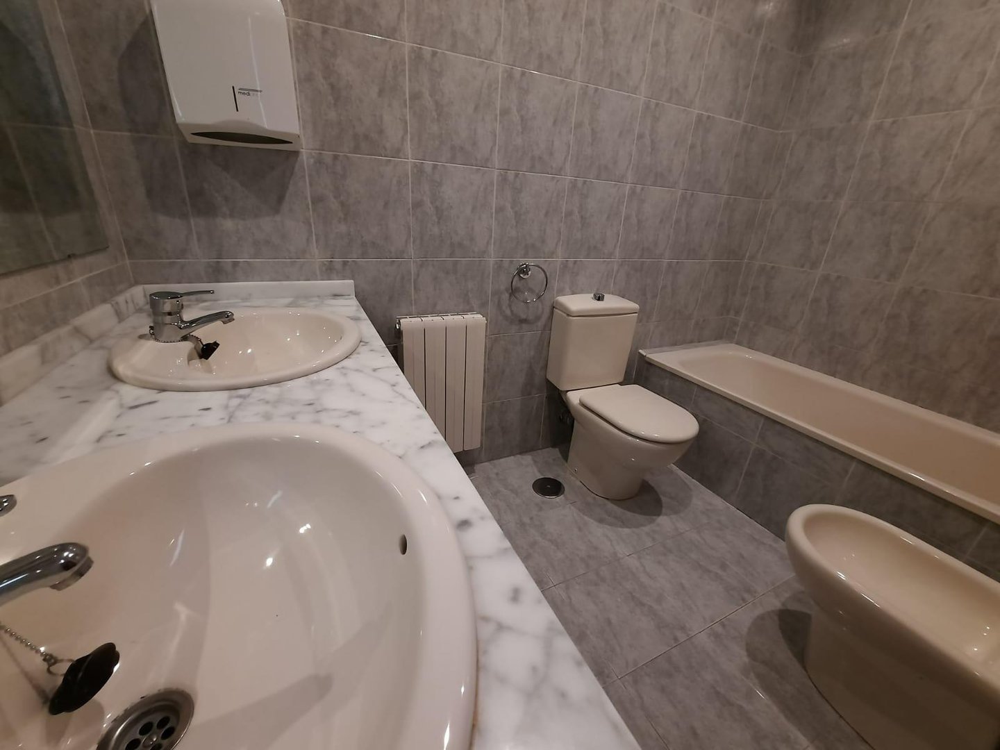 Piso de 139 m² en Granada