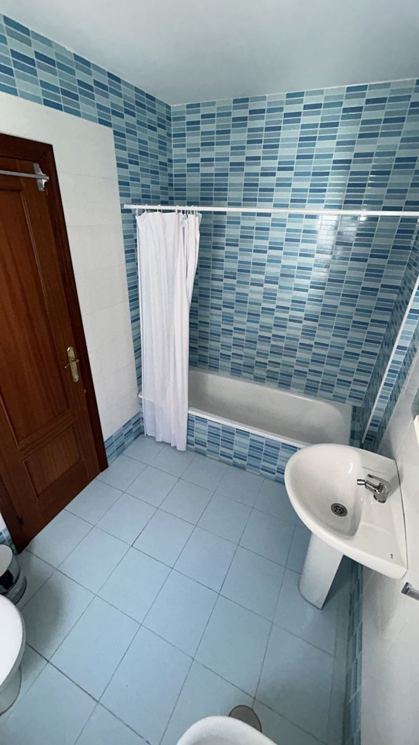 Casa in affitto, Brenes
