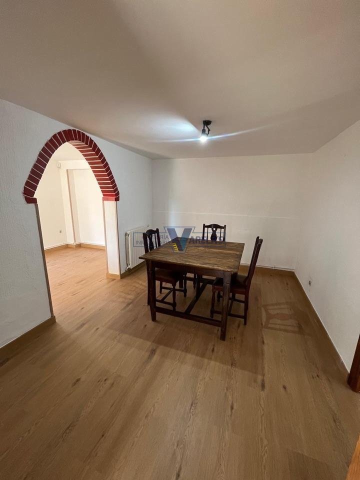 Casa de 80 m² en Coles