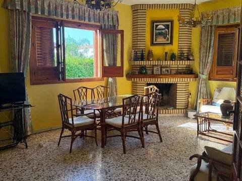 Casa de 110 m² en Moguer