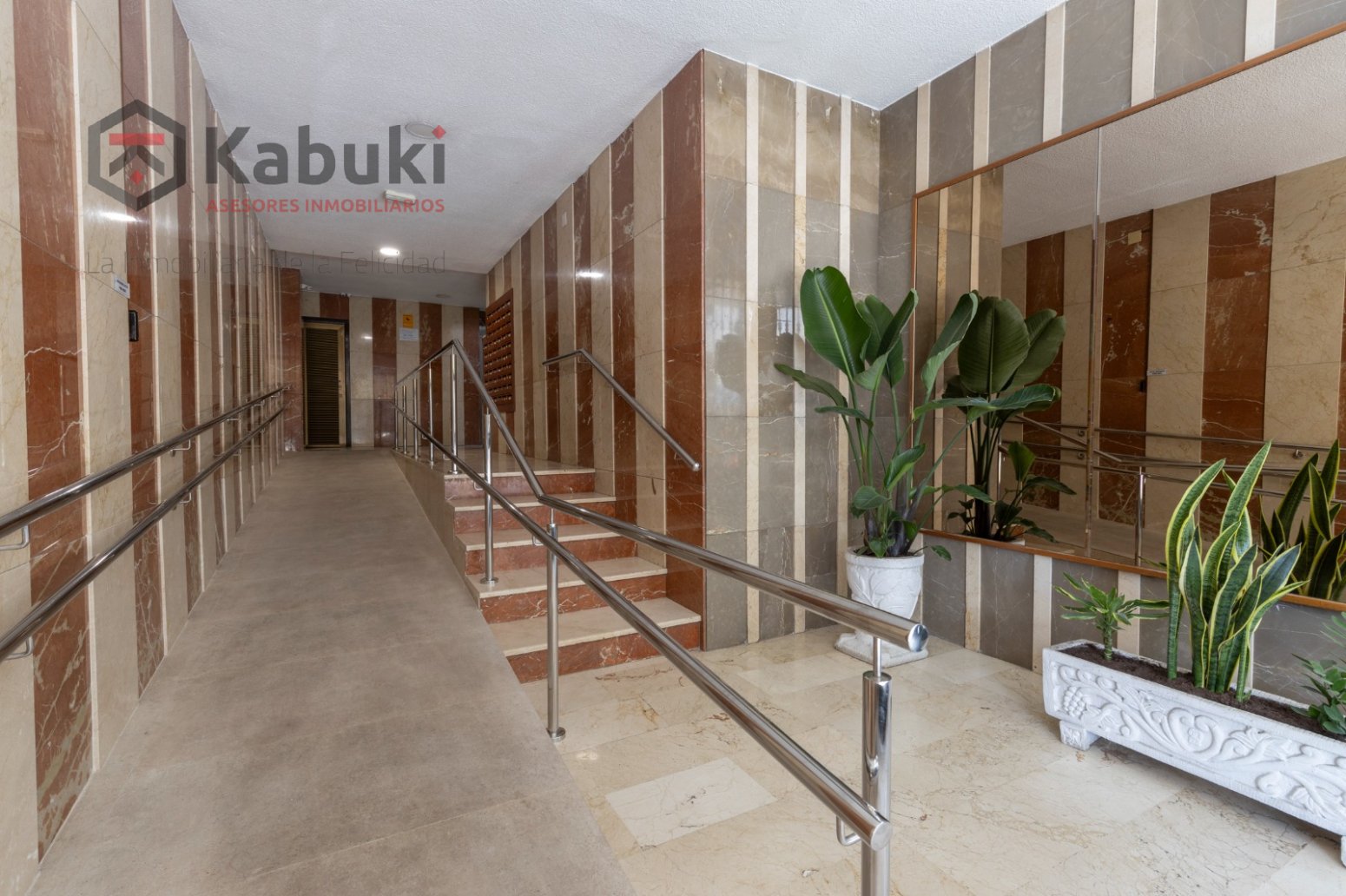 Piso de 90 m² en Granada