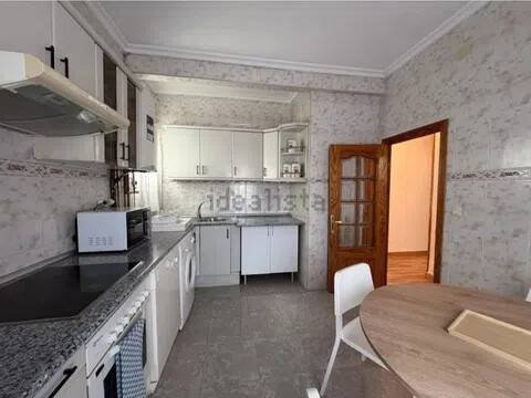 Chambre à louer, Ávila