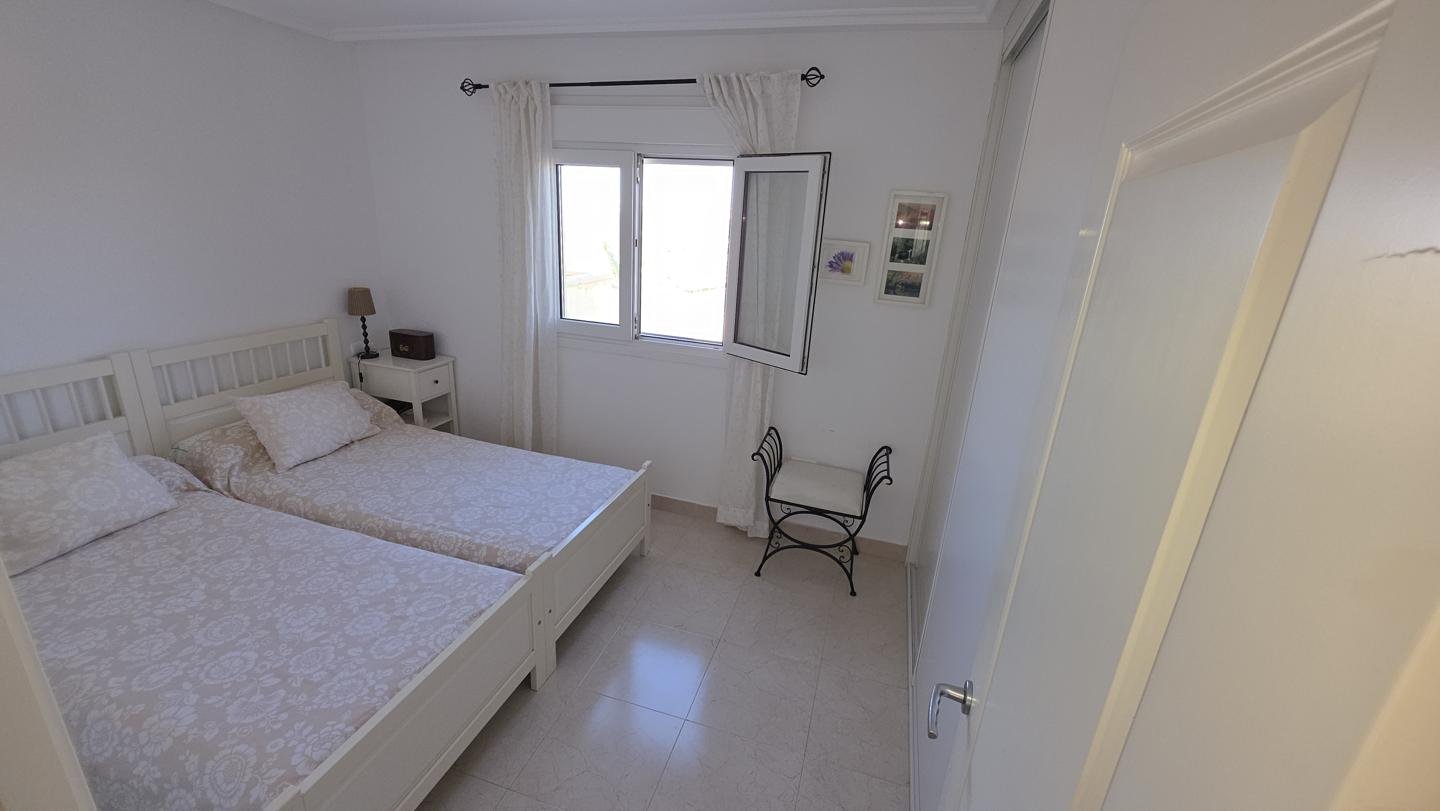 Квартира 80 м² у Roquetas de Mar