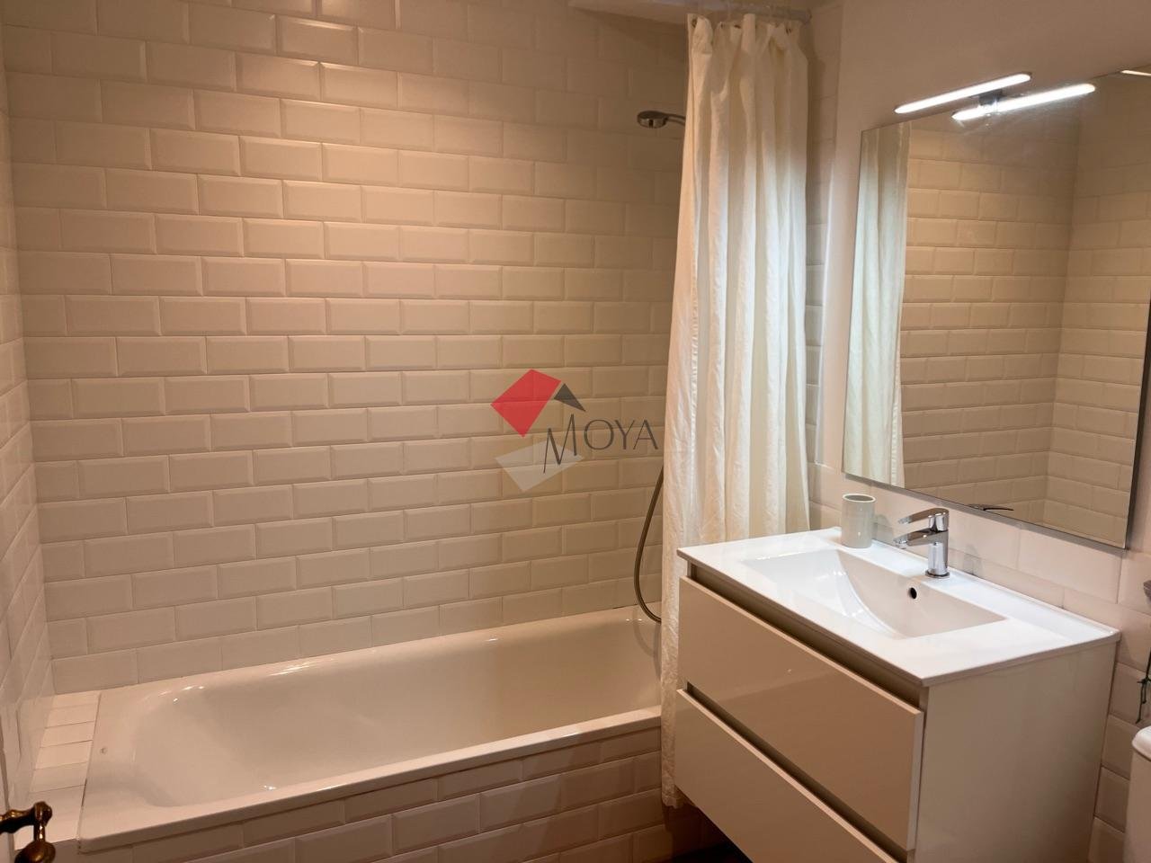 Piso de 80 m² en Vigo