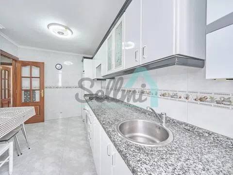 Piso de 86 m² en Oviedo