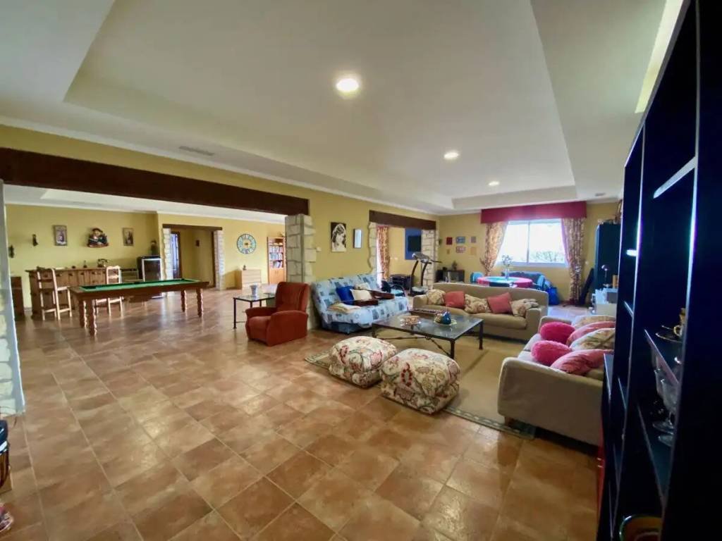 Casa de 800 m² en Estepona