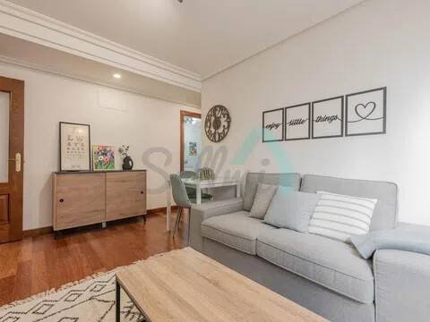 Piso de 49 m² en Oviedo