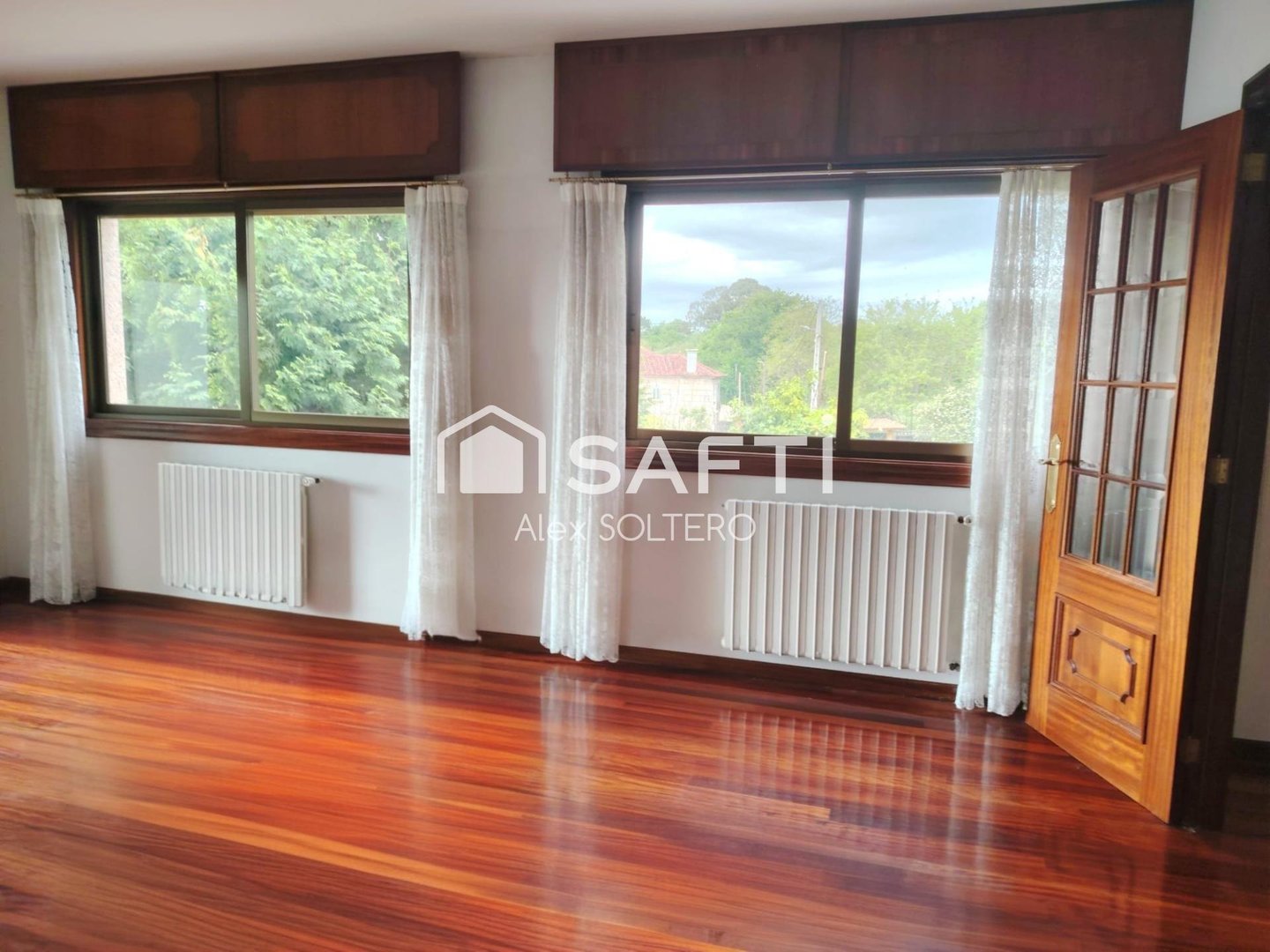 Piso de 345 m² en Vigo