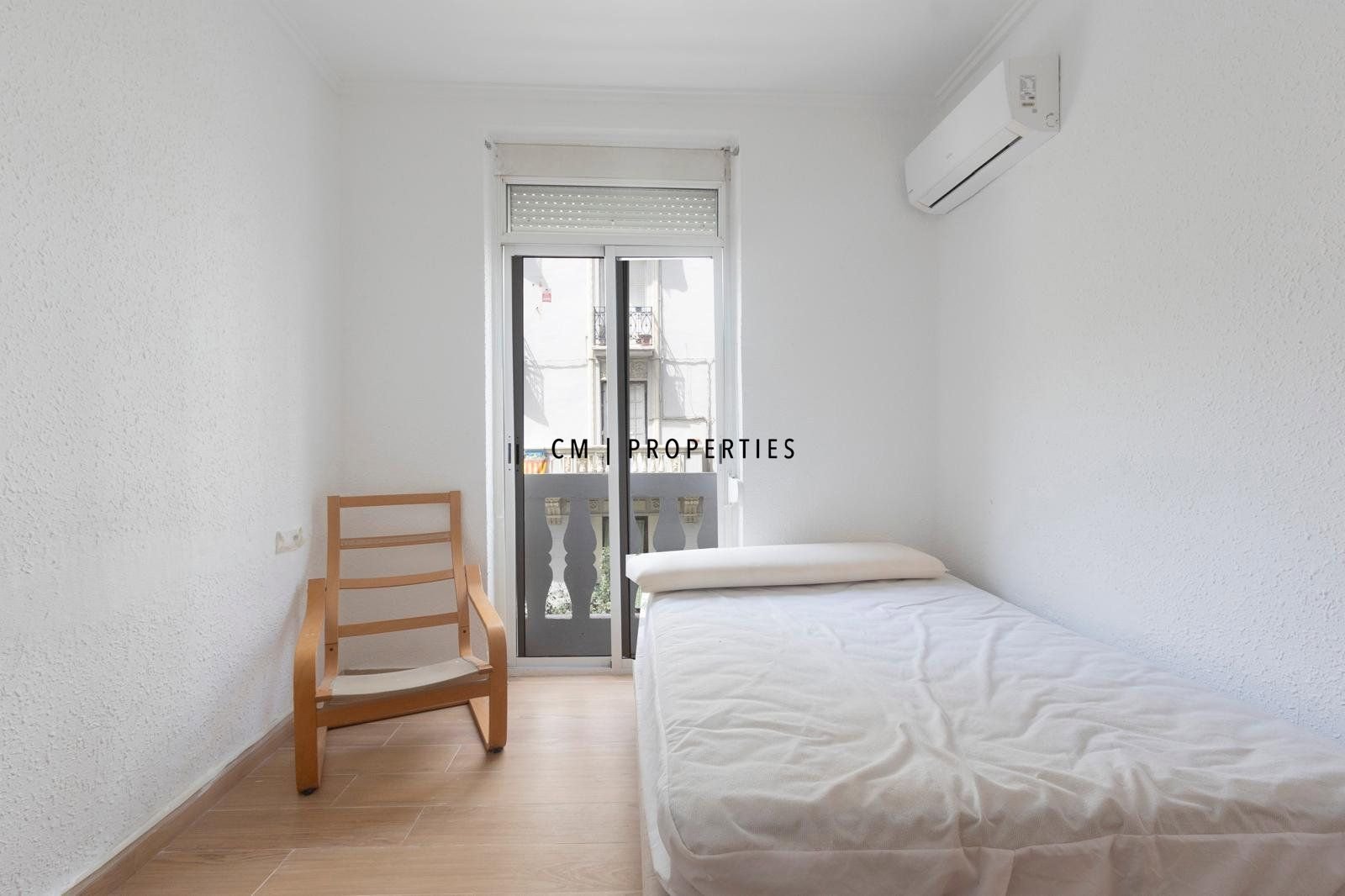 Pis de 77 m² a València