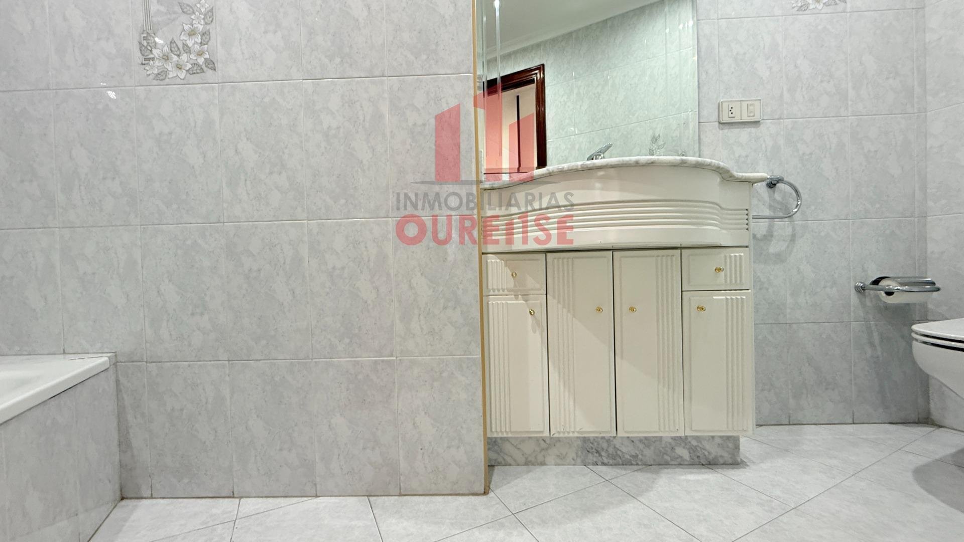 Appartement 82 m² à Ourense