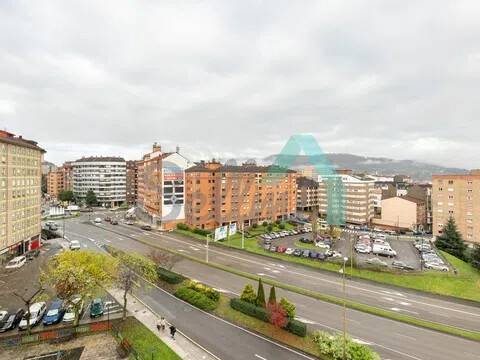 Pis de 86 m² a Oviedo