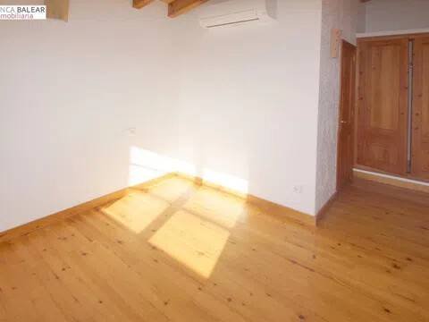 Pis de 300 m² a Costitx