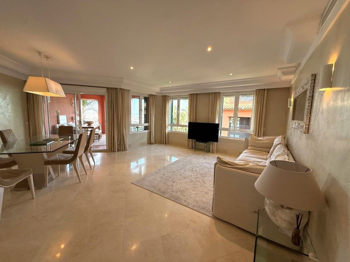 Pis de 180 m² a San Roque