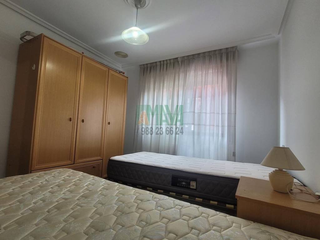 Pis de 90 m² a Ourense