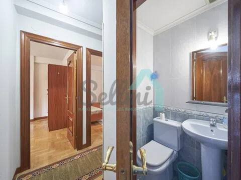 Piso de 86 m² en Oviedo