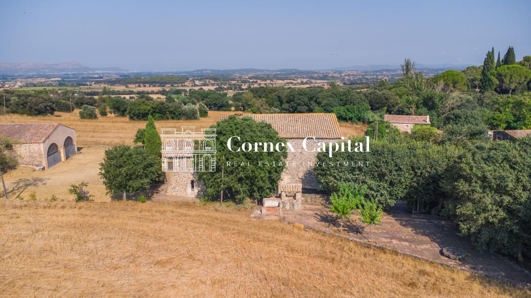 Piso de 1000 m² en Rupià