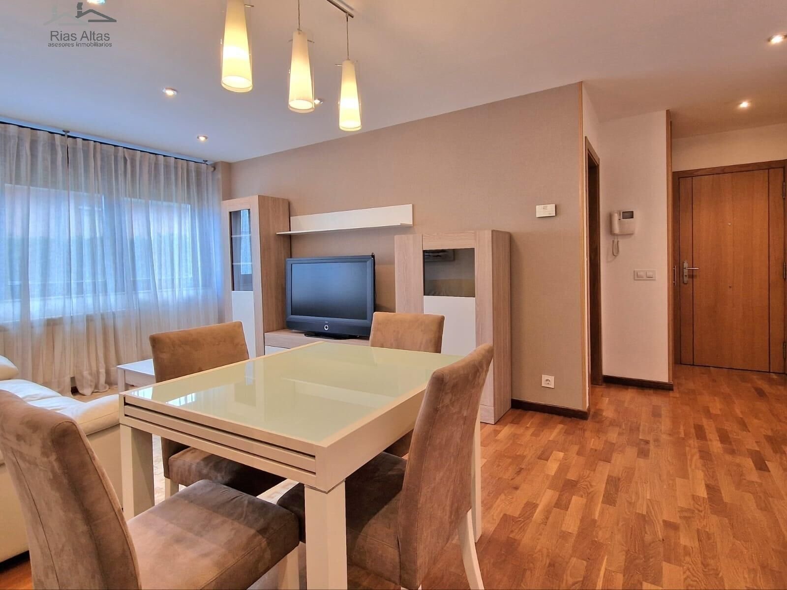 Flat 68 m² in Oleiros