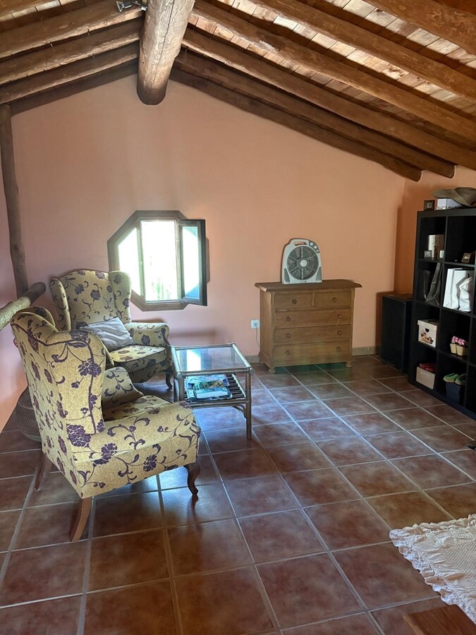 Квартира 225 м² в Jubrique