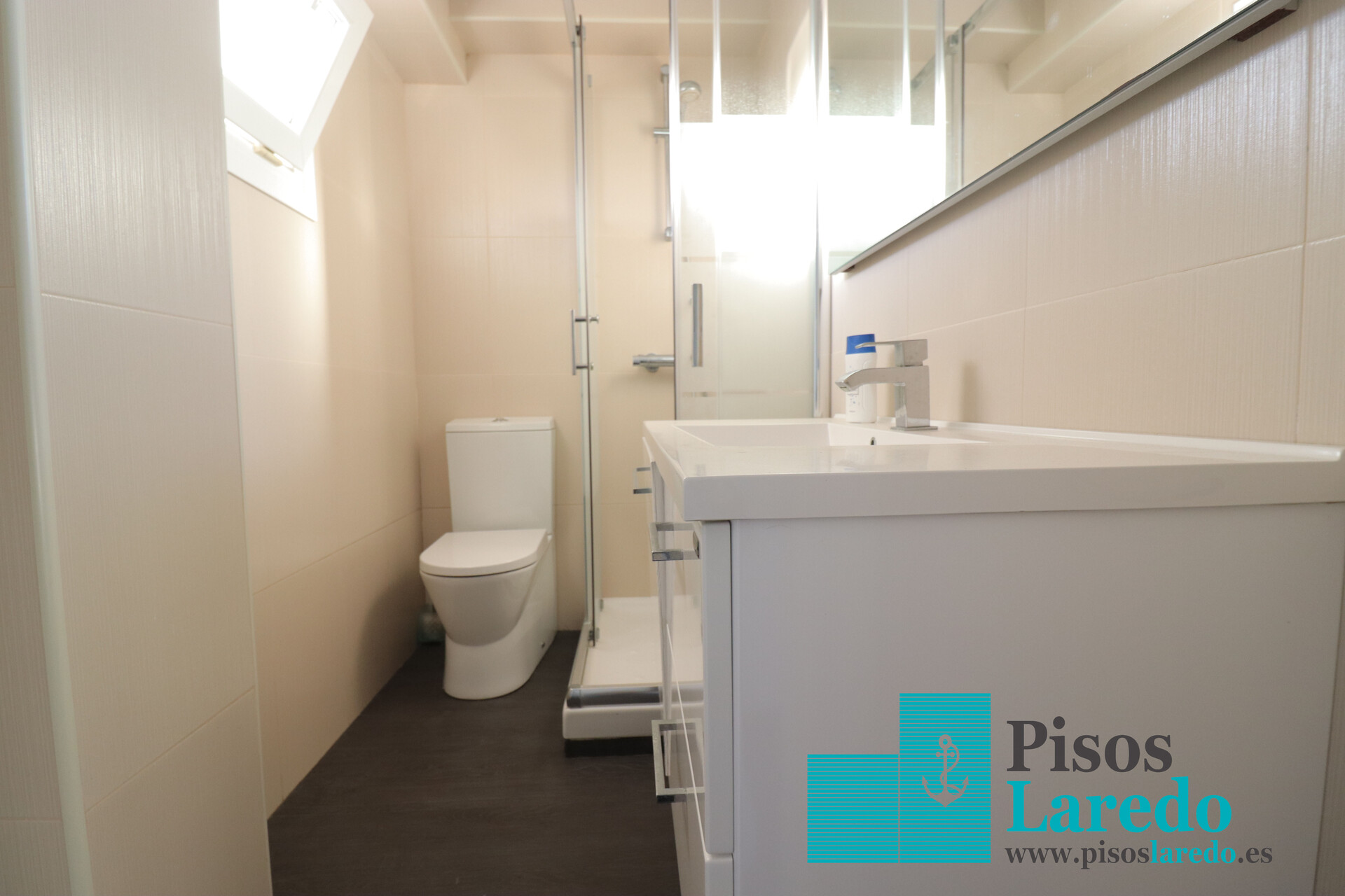Piso de 65 m² en Laredo