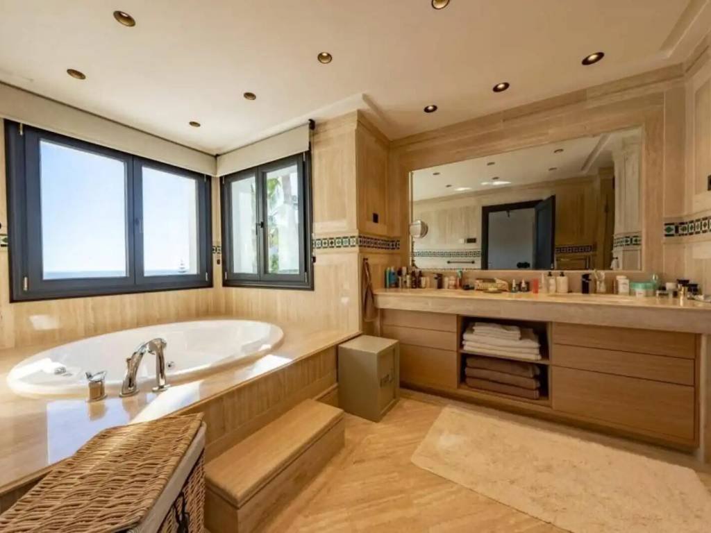 Wohnung 423 m² in Marbella