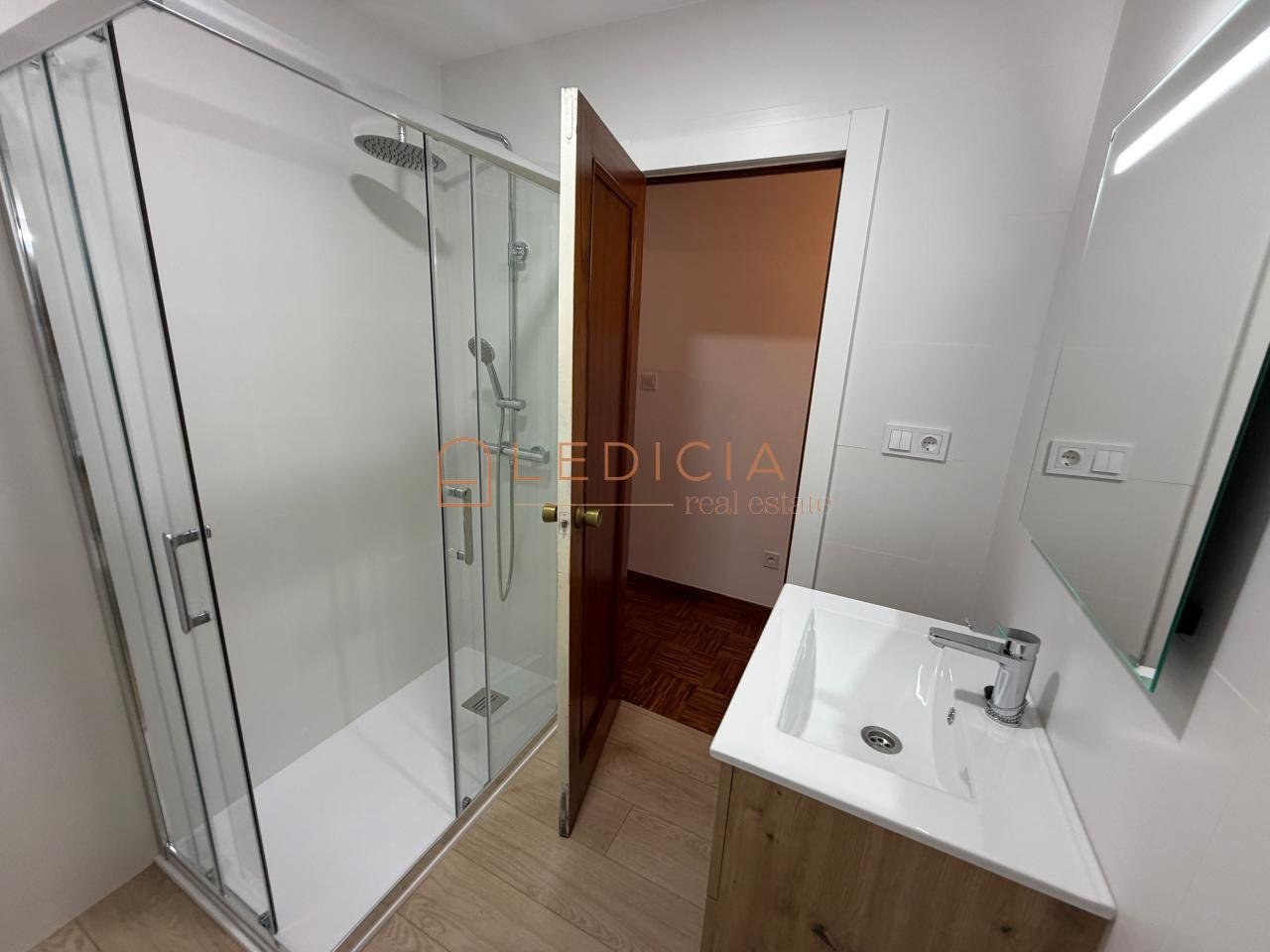 Piso de 90 m² en Vigo