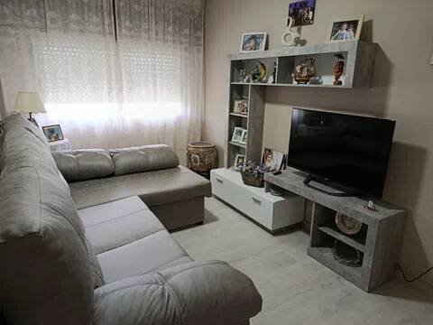 Casa de 80 m² en Oleiros