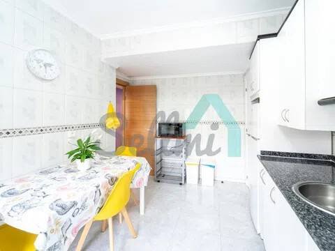 Piso de 81 m² en Oviedo