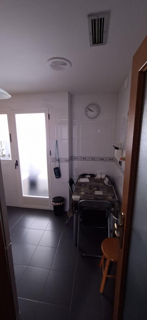 Piso de 90 m² en Granada