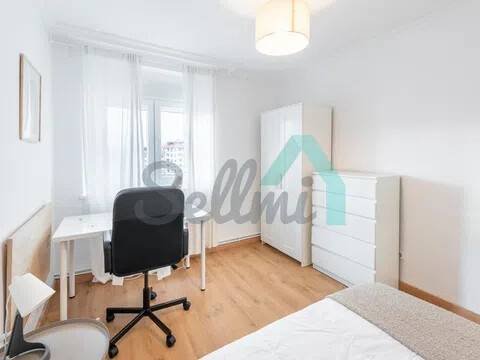 Piso de 93 m² en Oviedo