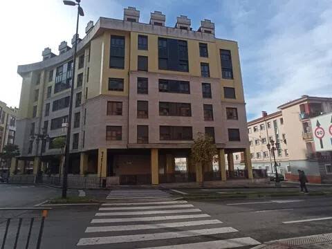 Piso de 93 m² en Oviedo