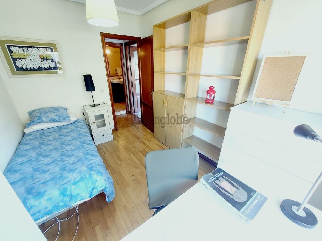 Pis de 89 m² a Oviedo