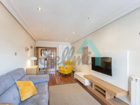 Piso de 112 m² en Oviedo