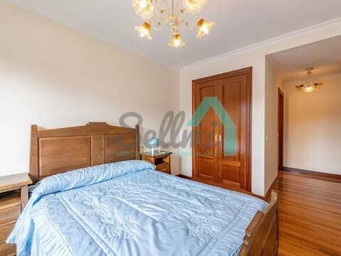 Pis de 111 m² a Oviedo