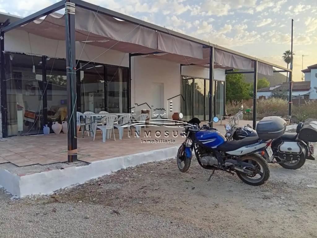 Casa de 60 m² en Lucena